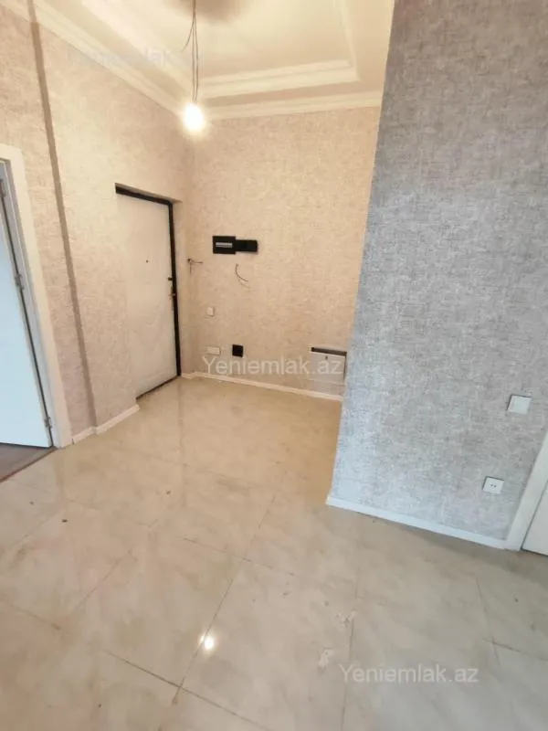 Satılır 2 otaqlı yeni tikili 76 m²