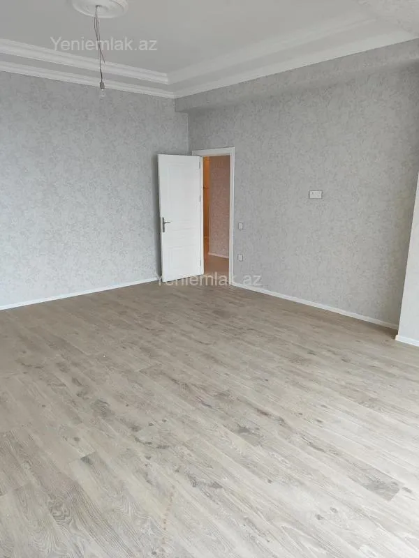 Satılır 2 otaqlı yeni tikili 76 m²