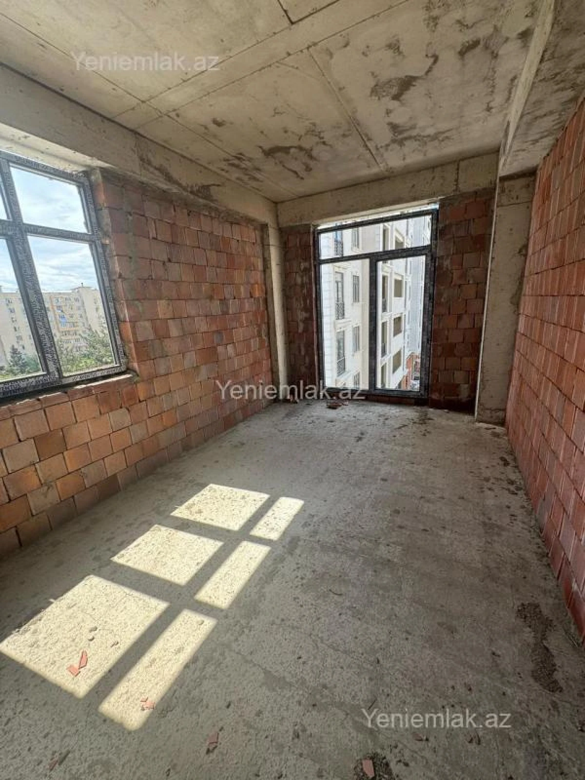 Satılır 2 otaqlı yeni tikili 67 m²
