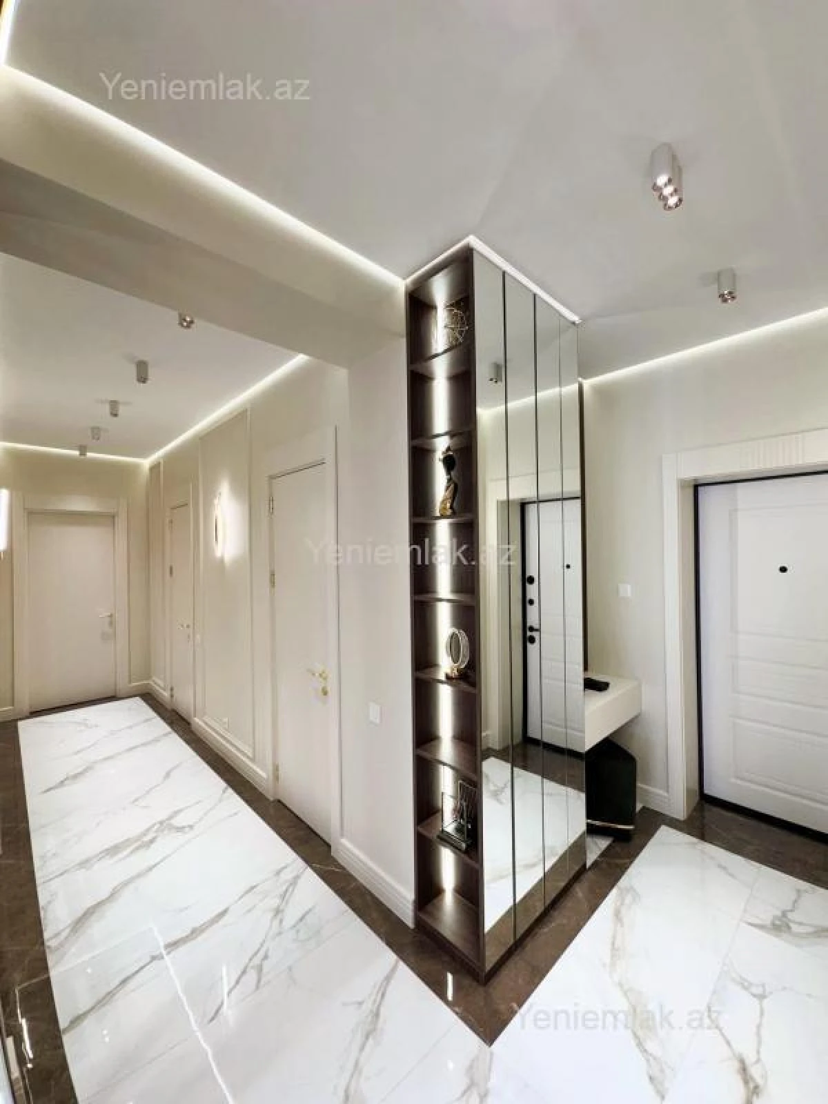 Satılır 3 otaqlı yeni tikili 85 m²