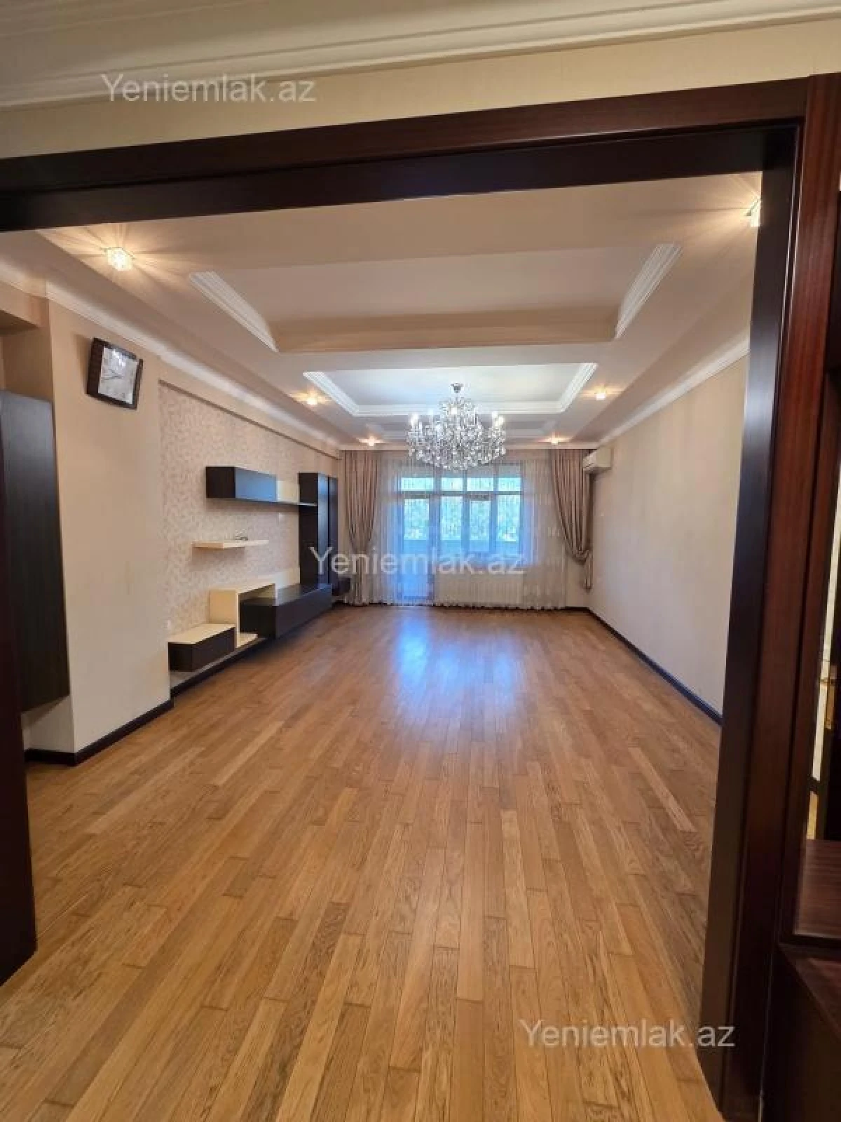 Satılır 3 otaqlı yeni tikili 155 m²