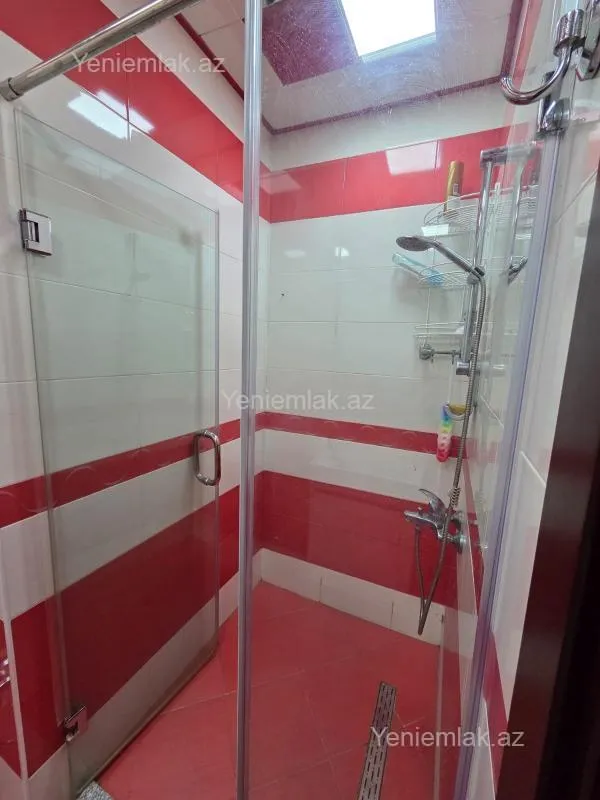 Satılır 3 otaqlı yeni tikili 155 m²