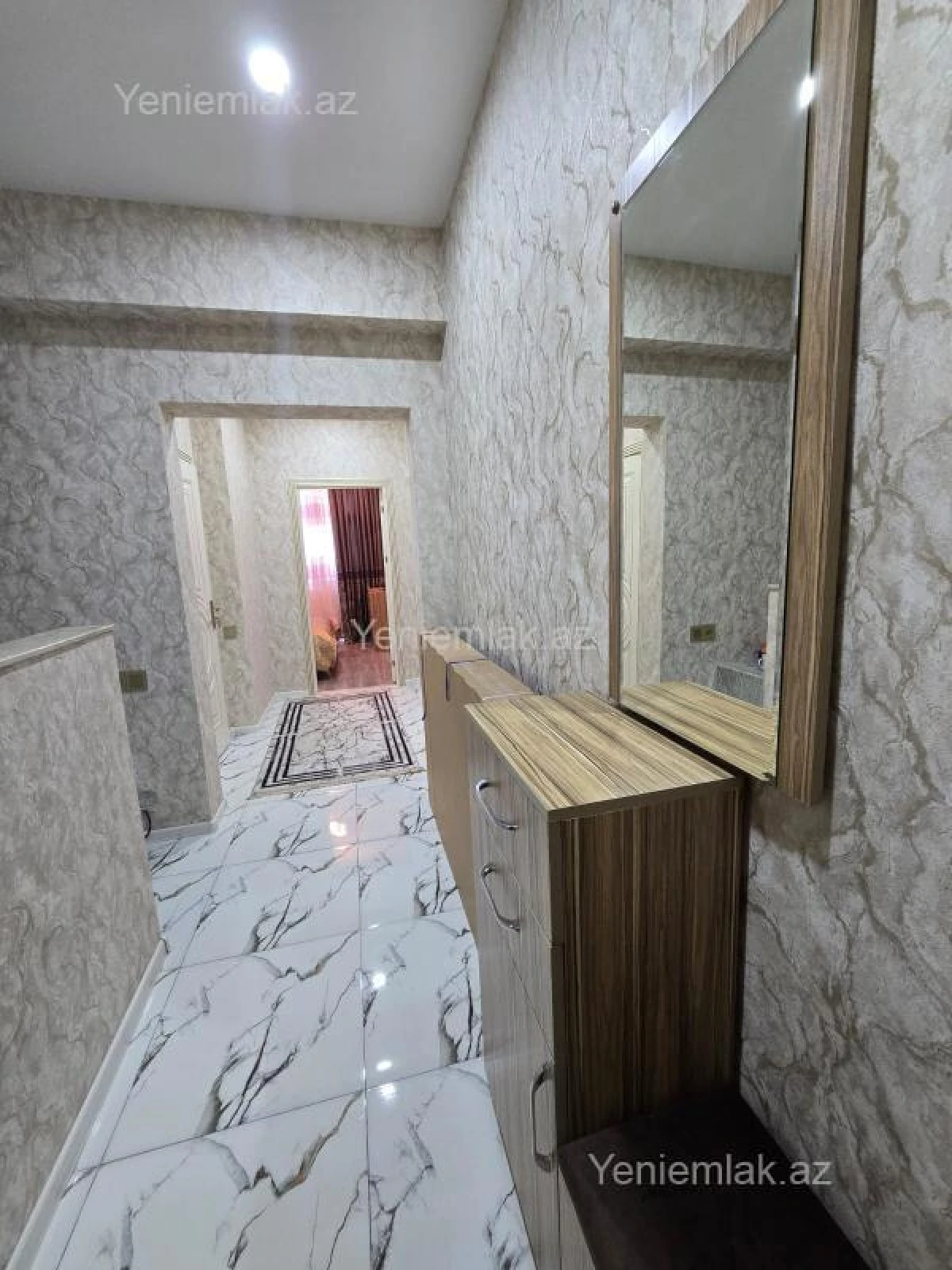 Satılır 2 otaqlı yeni tikili 65 m²