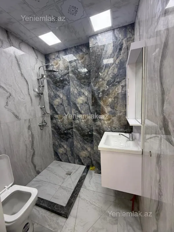 Satılır 3 otaqlı yeni tikili 76 m²