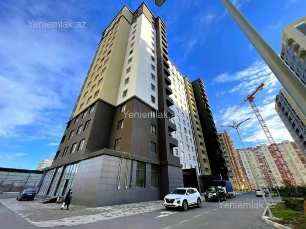 Satılır 4 otaqlı yeni tikili 175 m²