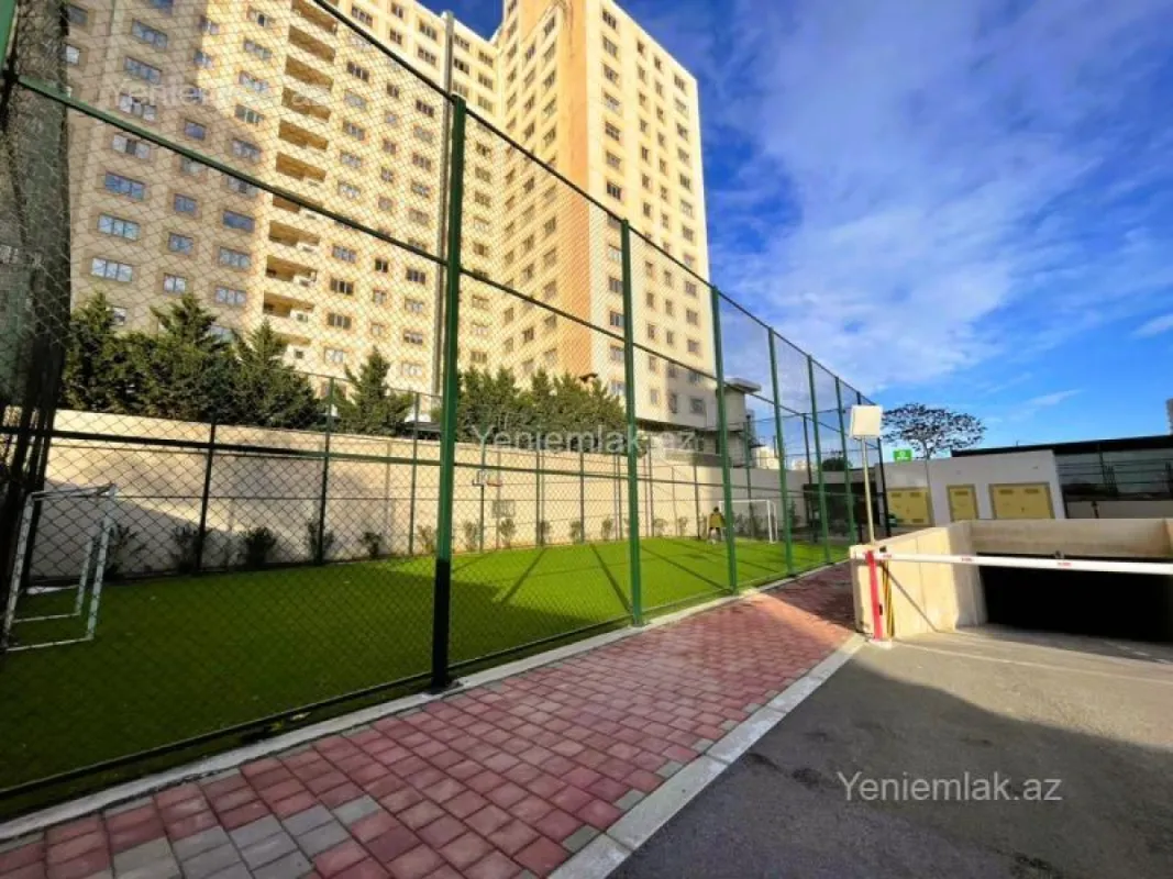 Satılır 4 otaqlı yeni tikili 175 m²