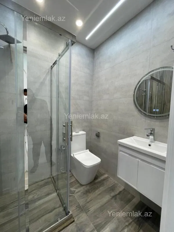 Satılır 4 otaqlı yeni tikili 175 m²