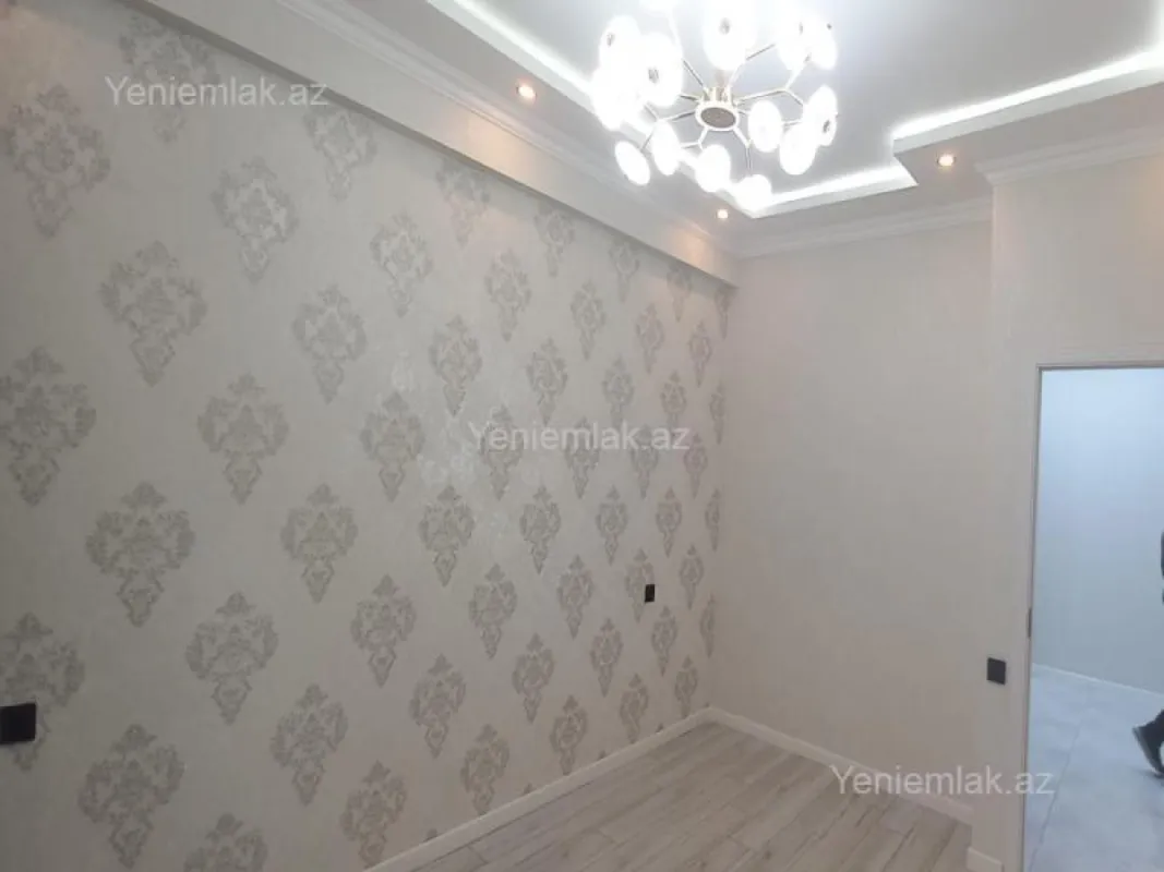 Satılır 3 otaqlı yeni tikili 80 m²