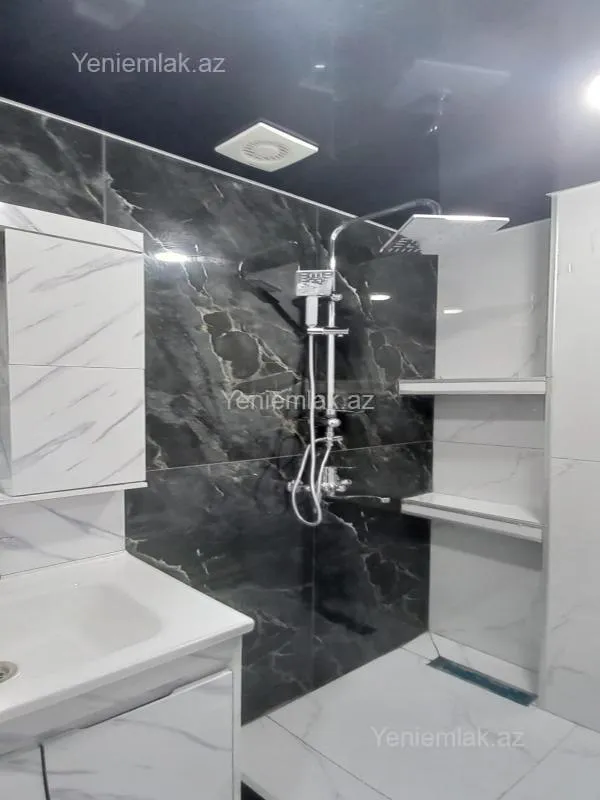 Satılır 3 otaqlı yeni tikili 80 m²