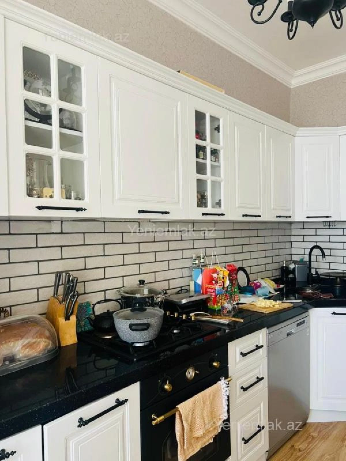 Satılır 4 otaqlı yeni tikili 160 m²