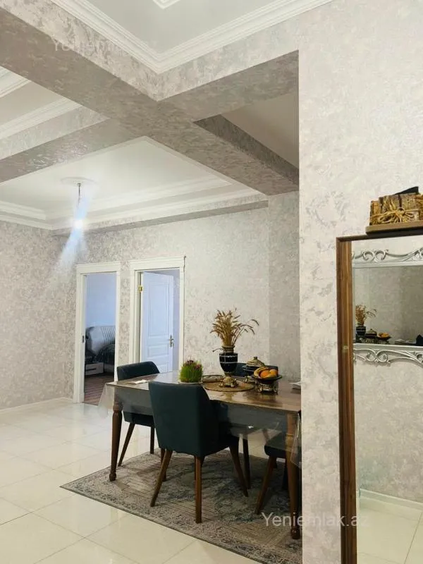 Satılır 4 otaqlı yeni tikili 160 m²