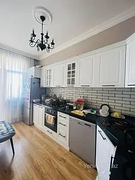 Satılır 4 otaqlı yeni tikili 160 m²