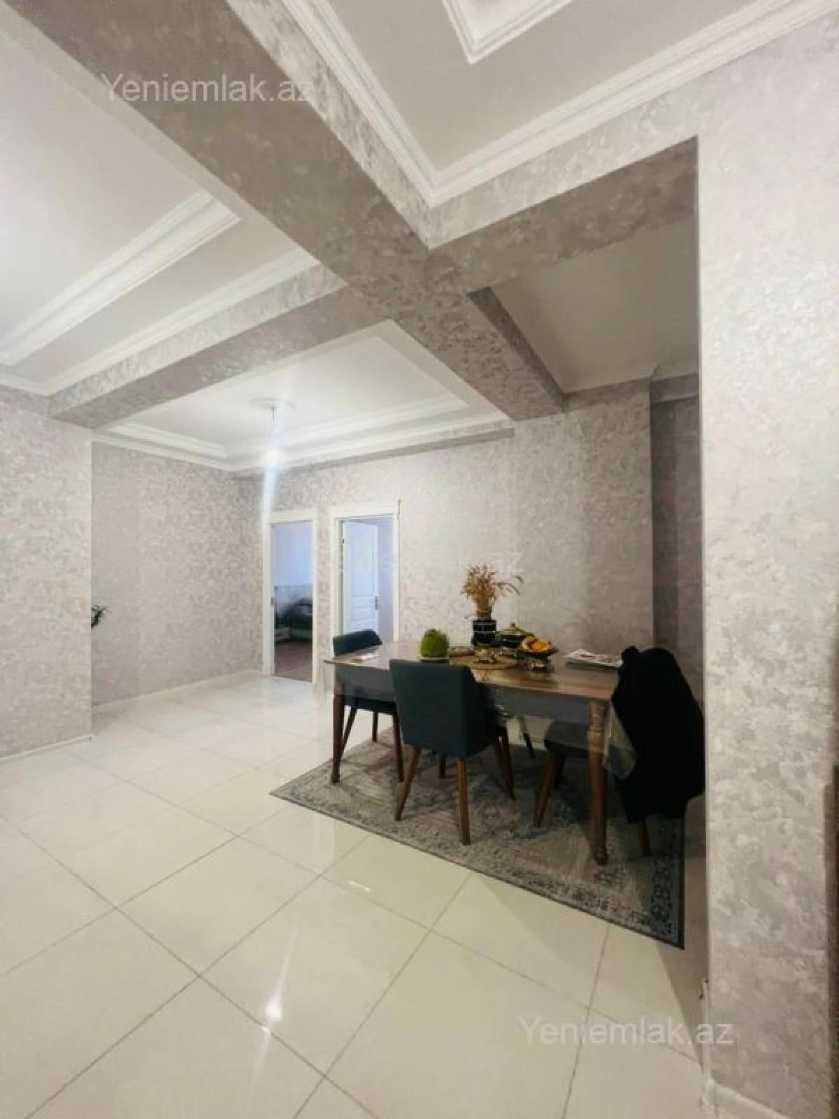 Satılır 4 otaqlı yeni tikili 160 m²