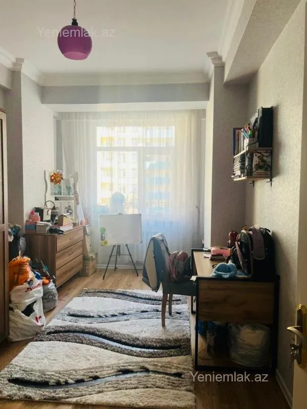 Satılır 4 otaqlı yeni tikili 160 m²
