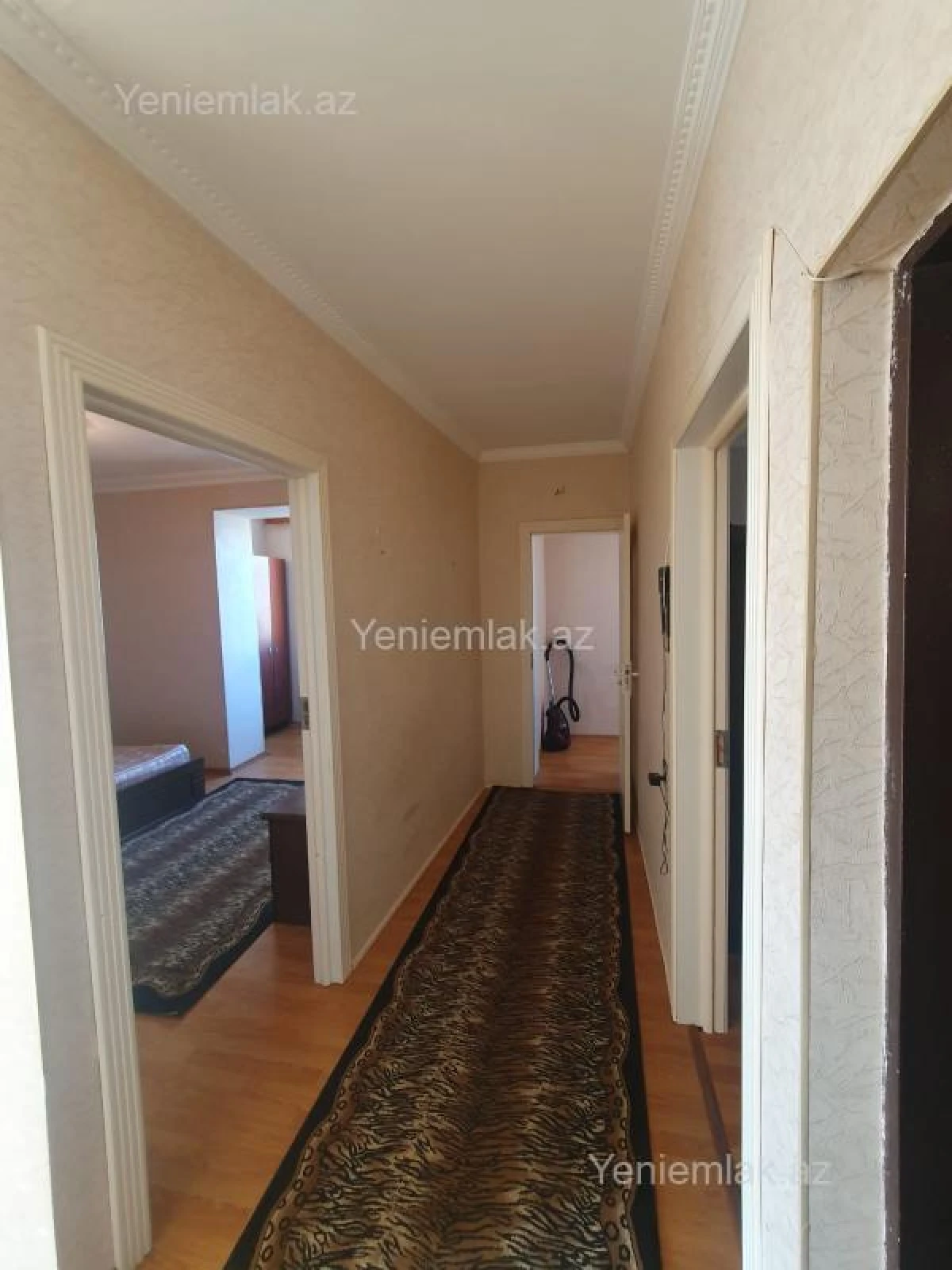 Satılır 2 otaqlı köhnə tikili 56 m²