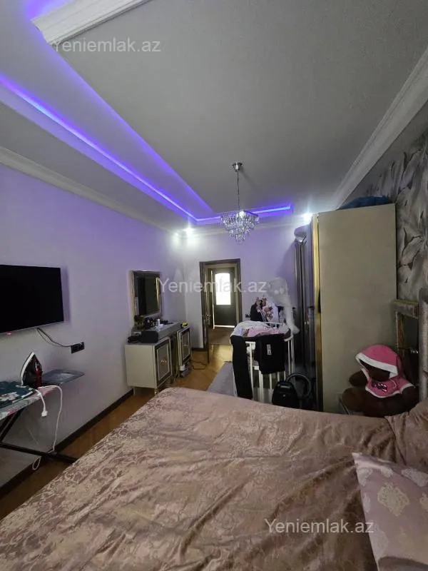 Satılır 3 otaqlı yeni tikili 150 m²