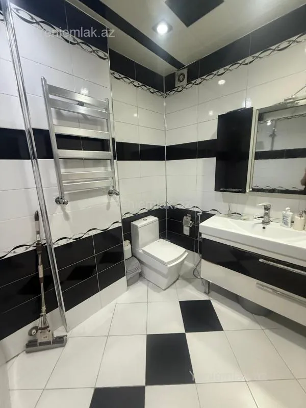 Satılır 3 otaqlı yeni tikili 150 m²