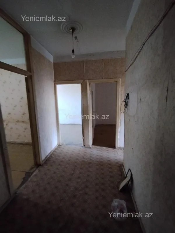 Satılır 3 otaqlı köhnə tikili 80 m²