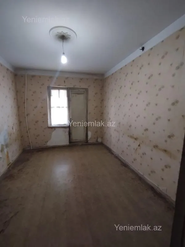 Satılır 3 otaqlı köhnə tikili 80 m²