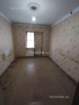 Satılır 3 otaqlı köhnə tikili 80 m²