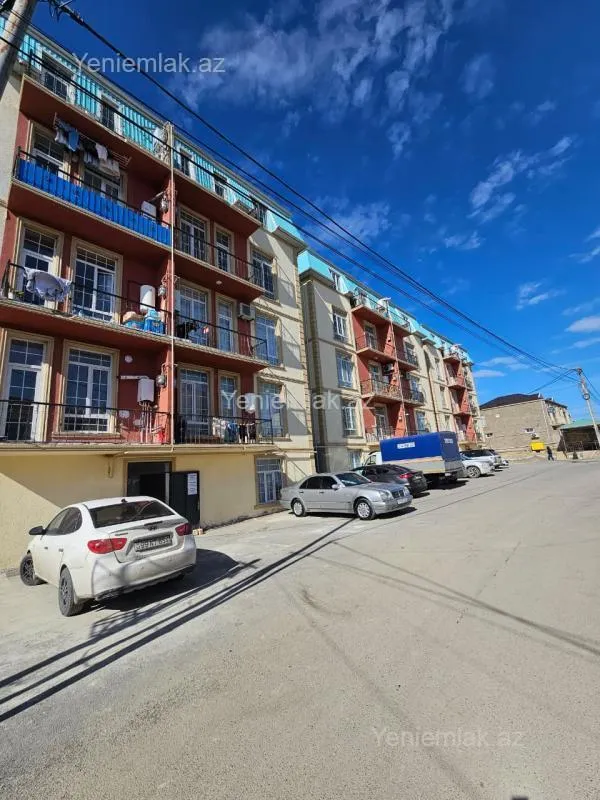 Satılır 3 otaqlı yeni tikili 72 m²