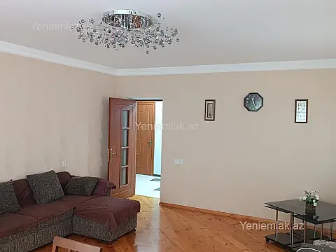 Satılır 6 otaqlı həyət evi 176 m²