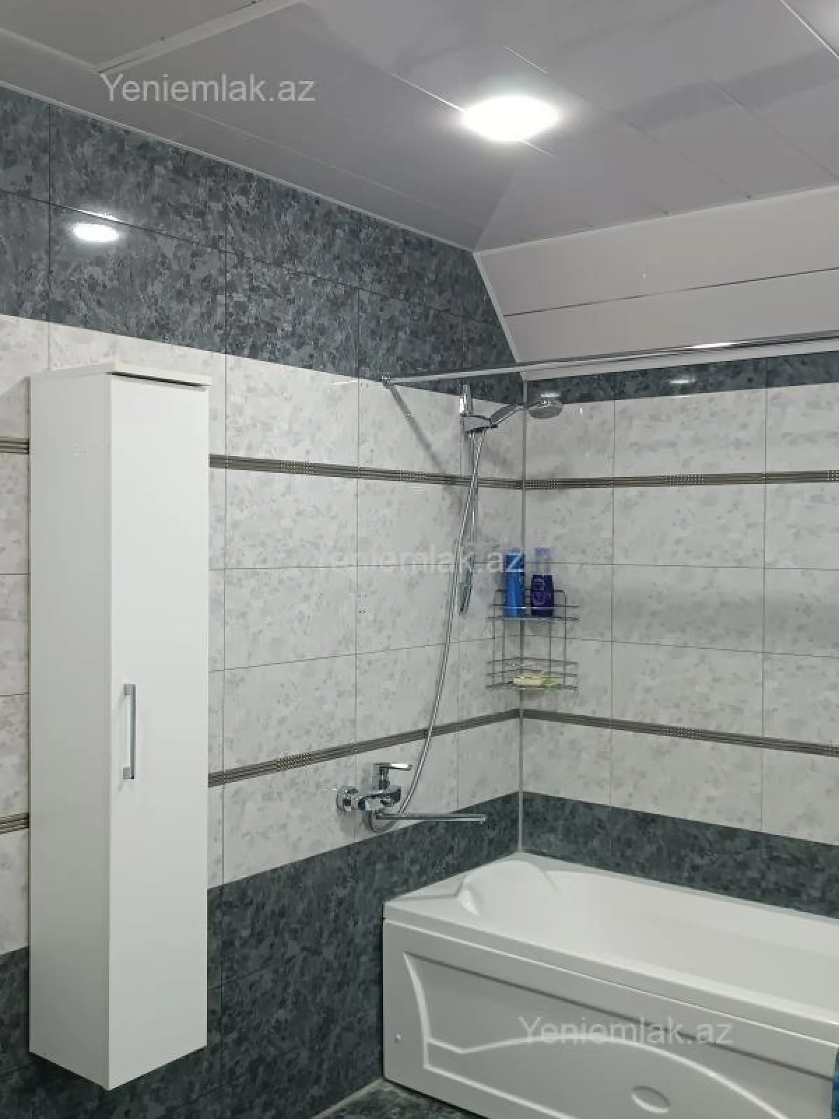 Satılır 6 otaqlı həyət evi 176 m²