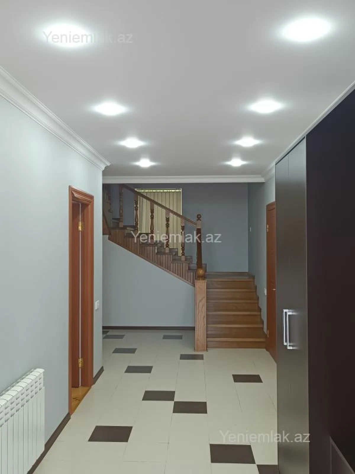 Satılır 6 otaqlı həyət evi 176 m²