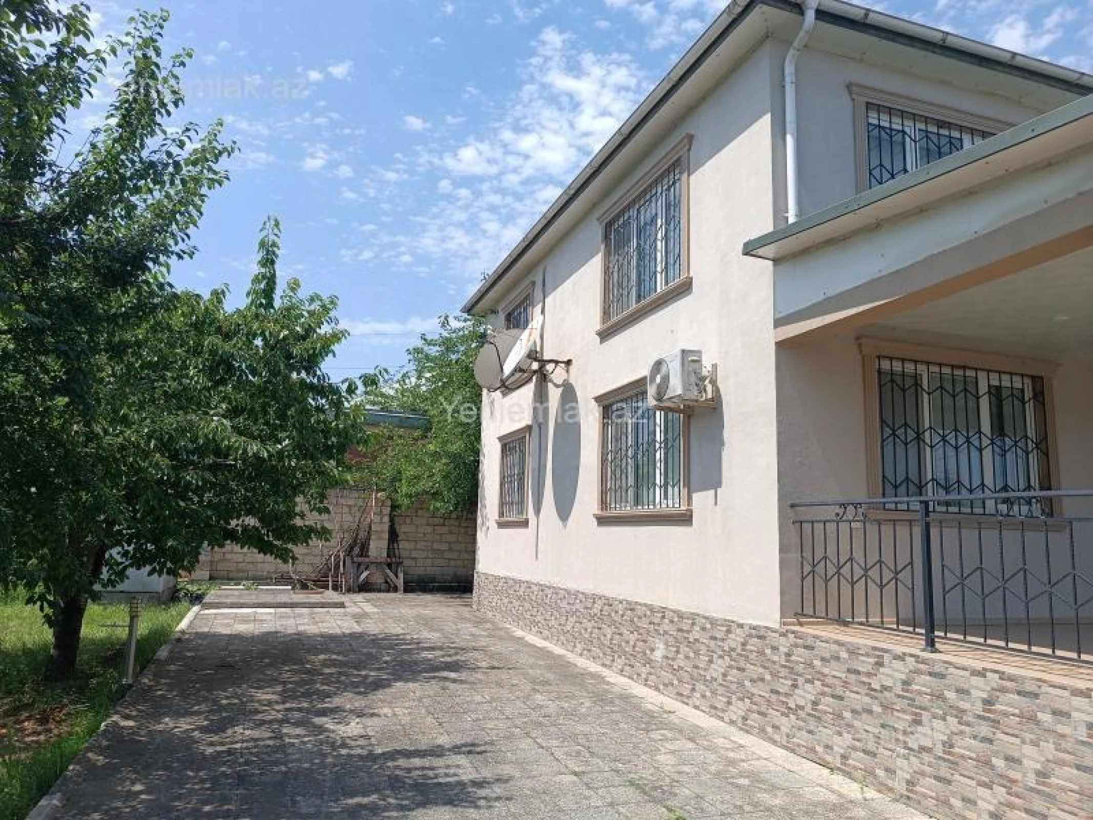 Satılır 6 otaqlı həyət evi 176 m²