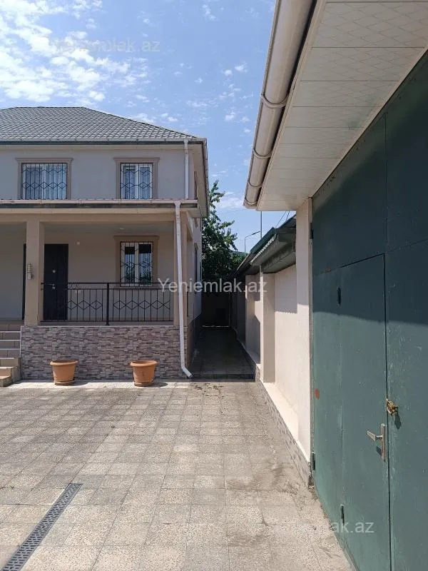 Satılır 6 otaqlı həyət evi 176 m²