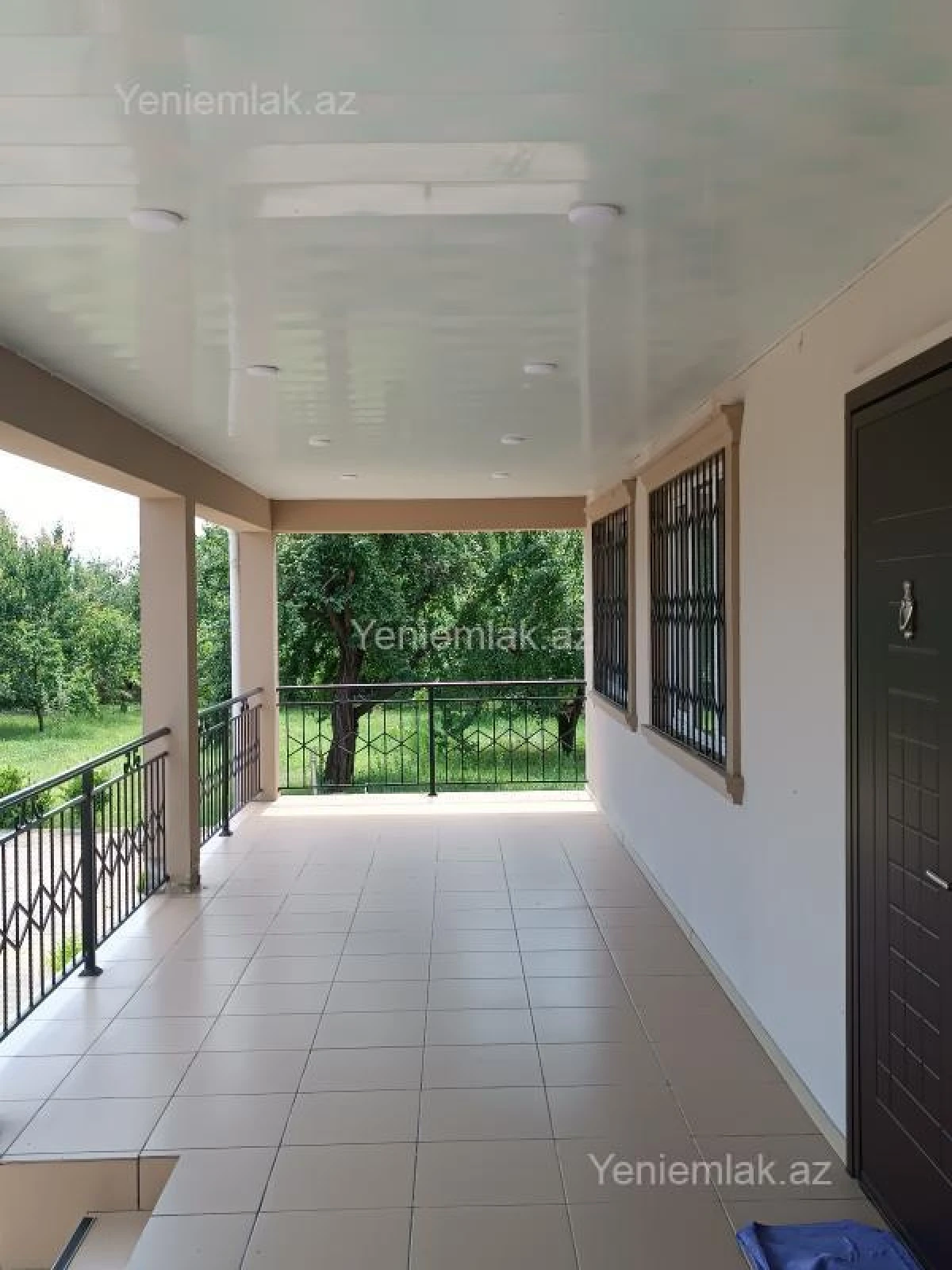 Satılır 6 otaqlı həyət evi 176 m²