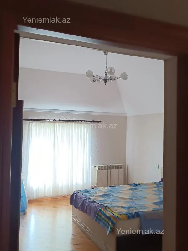 Satılır 6 otaqlı həyət evi 176 m²