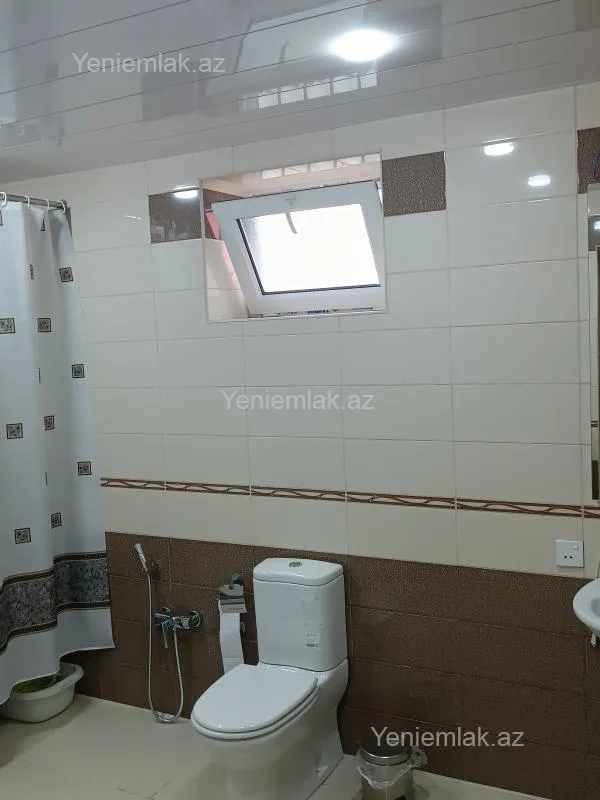 Satılır 6 otaqlı həyət evi 176 m²