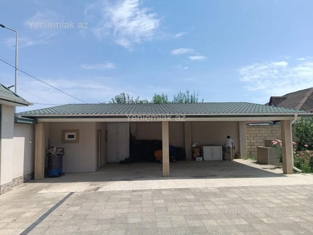 Satılır 6 otaqlı həyət evi 176 m²