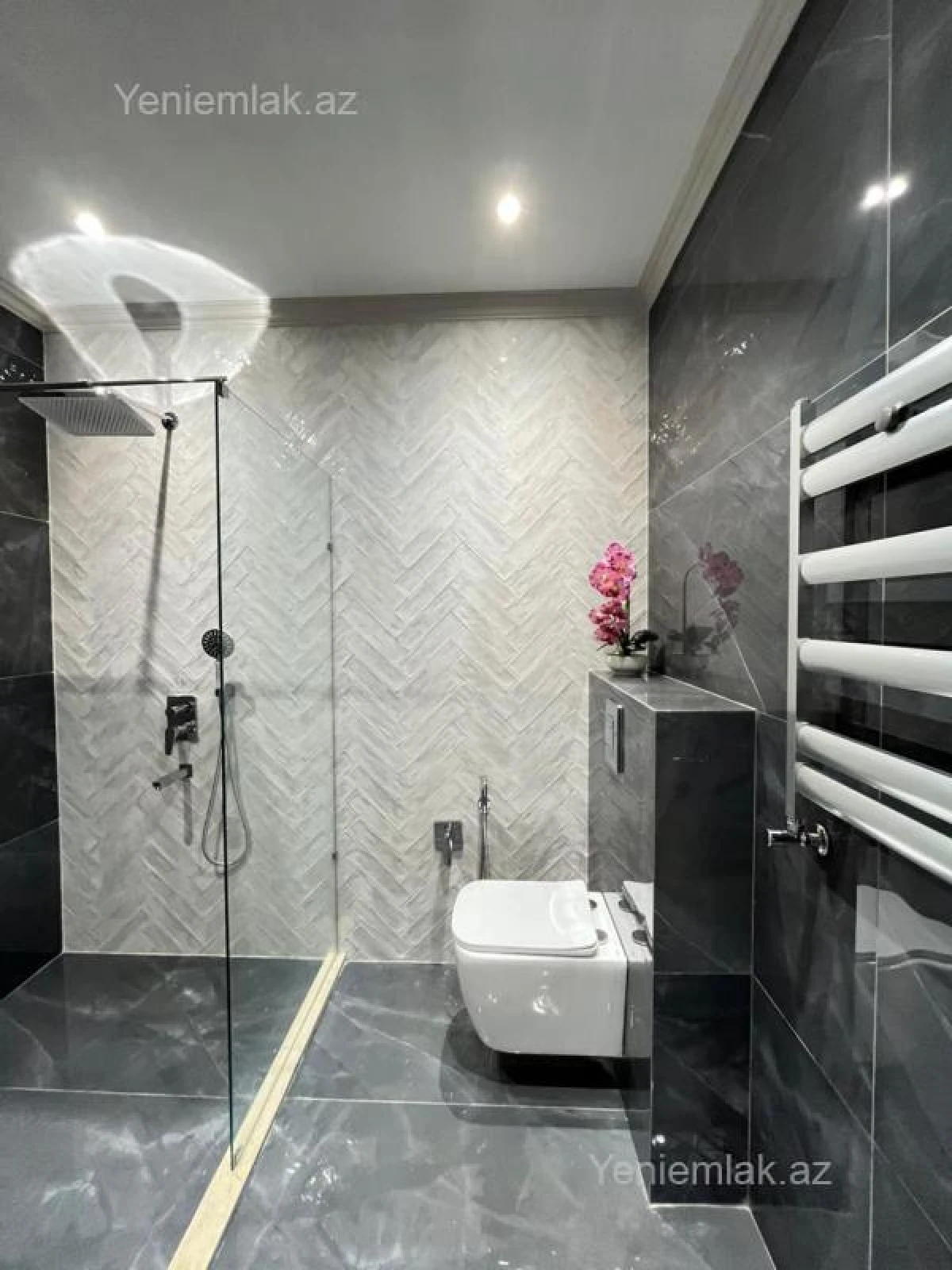 Satılır 2 otaqlı yeni tikili 68 m²