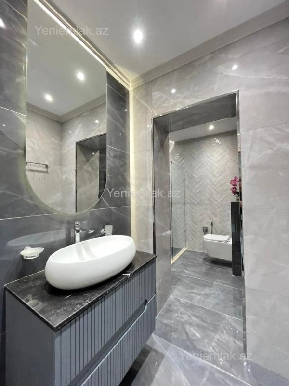 Satılır 2 otaqlı yeni tikili 68 m²