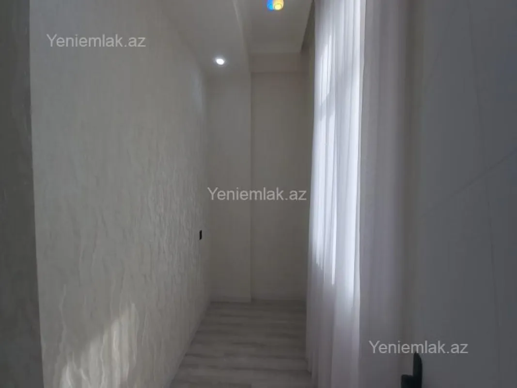 Satılır 3 otaqlı yeni tikili 80 m²