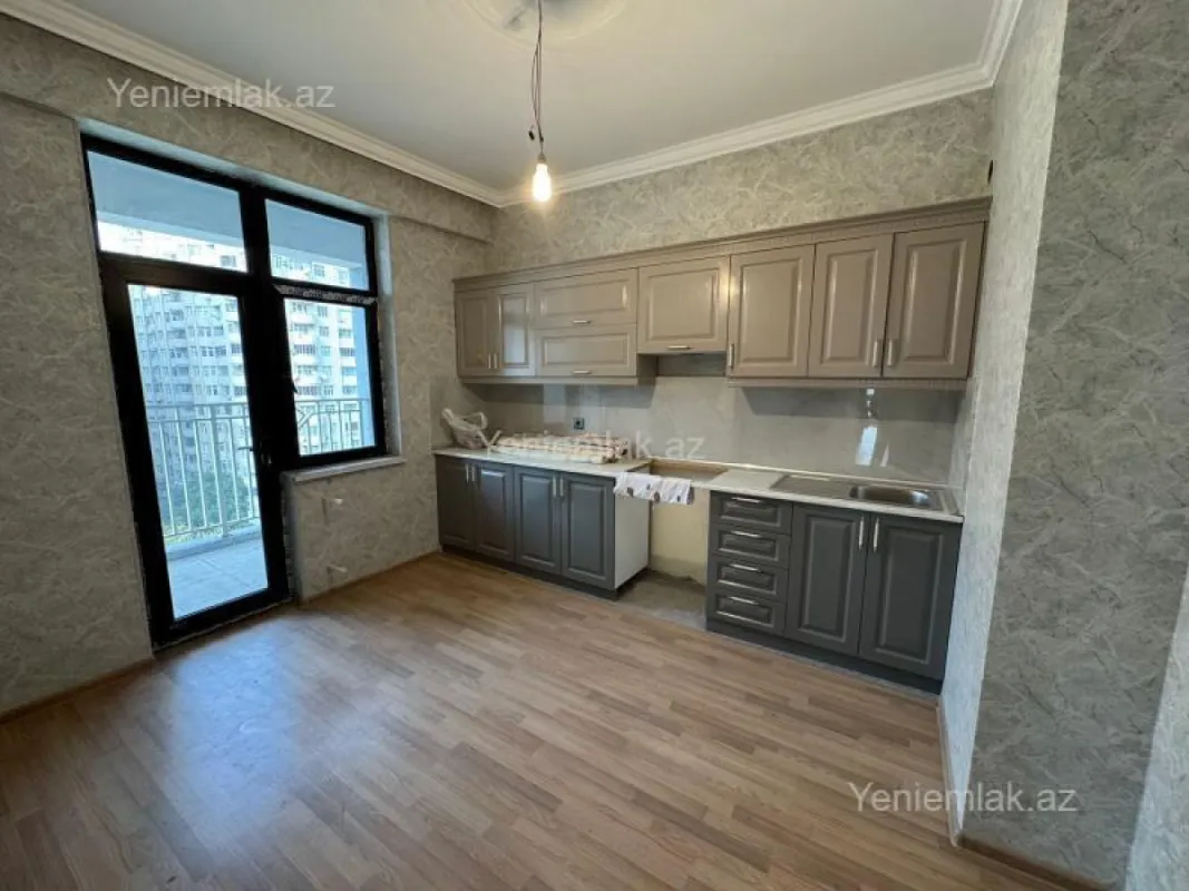 Satılır 3 otaqlı yeni tikili 112 m²