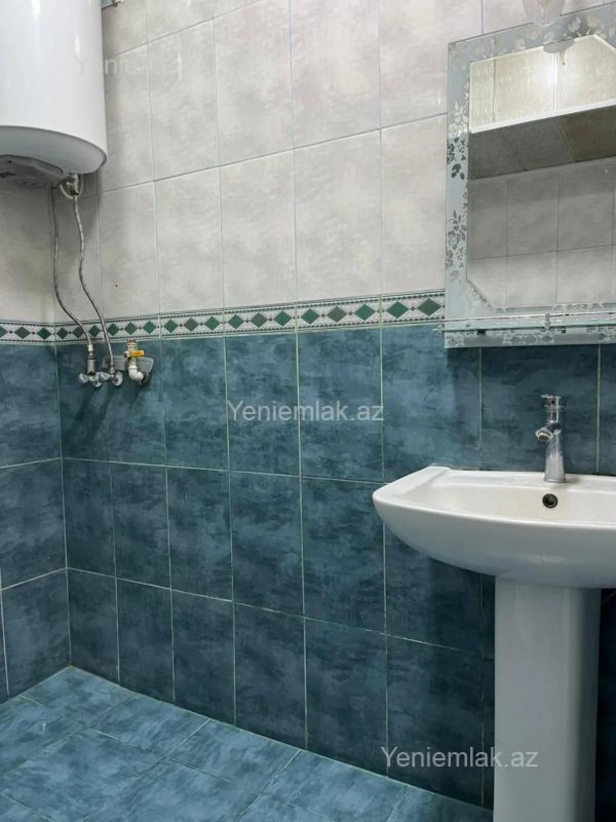 Satılır 2 otaqlı köhnə tikili 51 m²