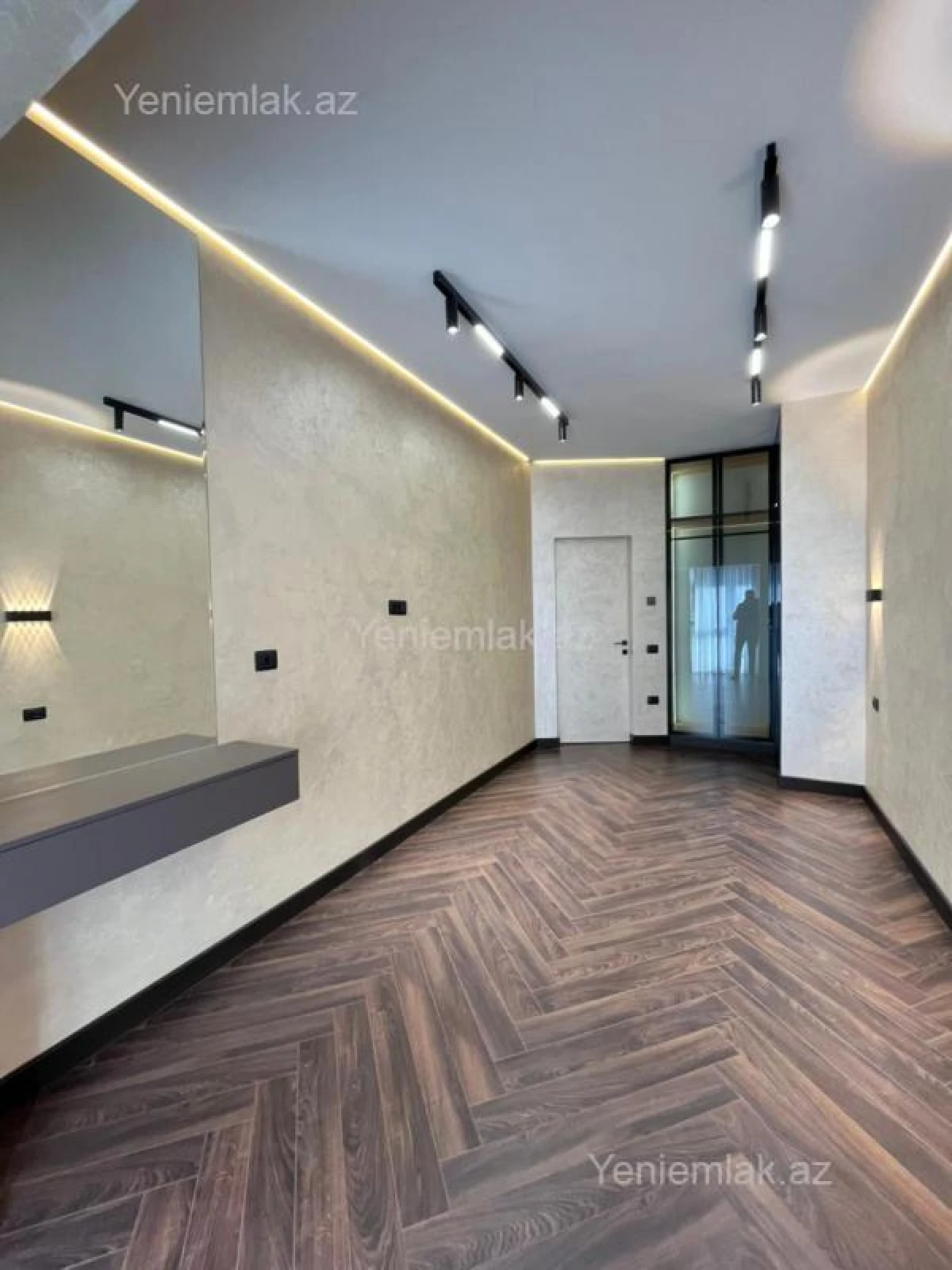 Satılır 2 otaqlı yeni tikili 68 m²