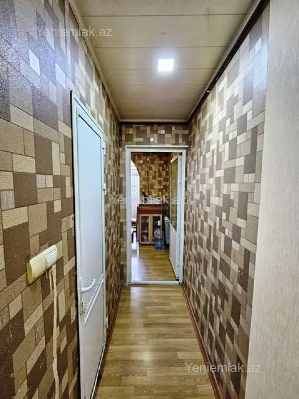 Satılır 2 otaqlı köhnə tikili 55 m²