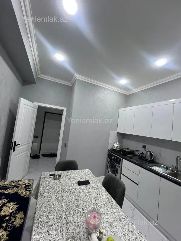 Satılır 2 otaqlı yeni tikili 67 m²