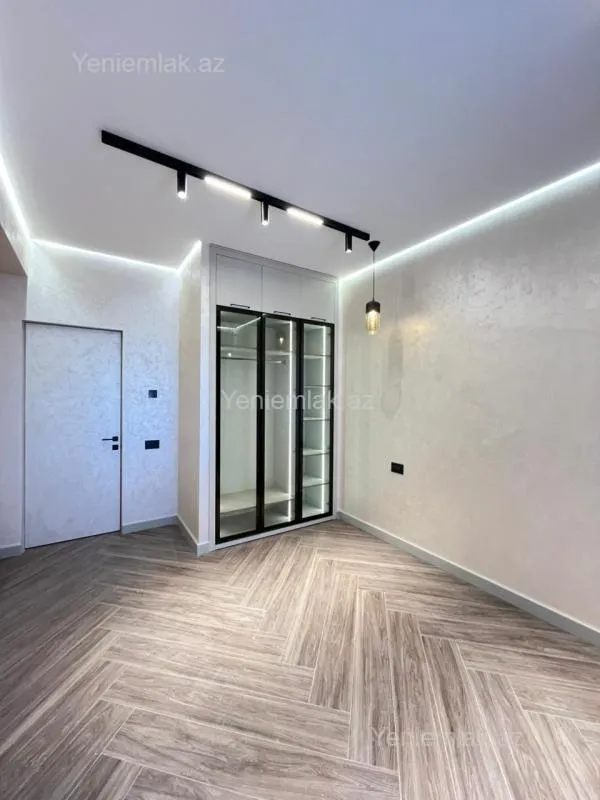 Satılır 2 otaqlı yeni tikili 68 m²