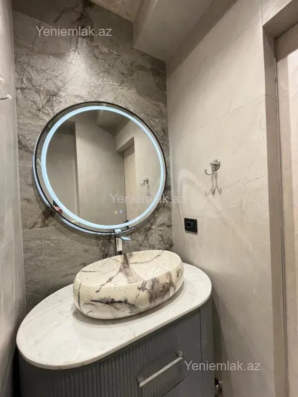 Satılır 2 otaqlı yeni tikili 68 m²