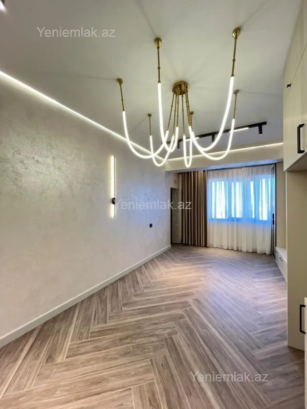 Satılır 2 otaqlı yeni tikili 68 m²