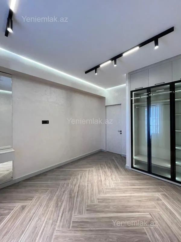 Satılır 2 otaqlı yeni tikili 68 m²