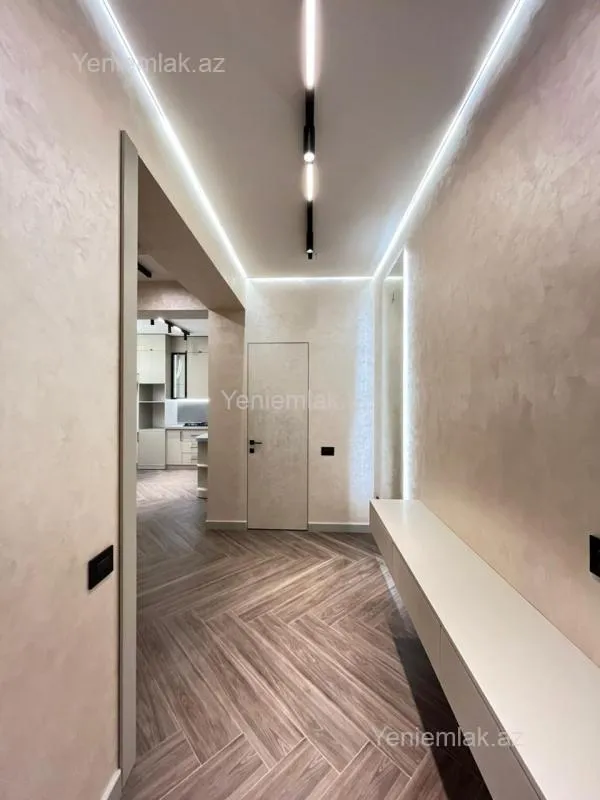 Satılır 2 otaqlı yeni tikili 68 m²