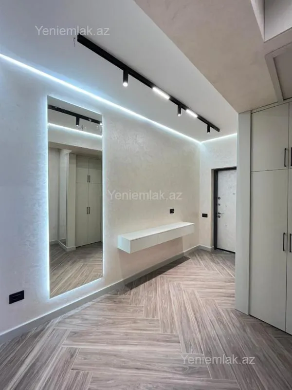 Satılır 2 otaqlı yeni tikili 68 m²