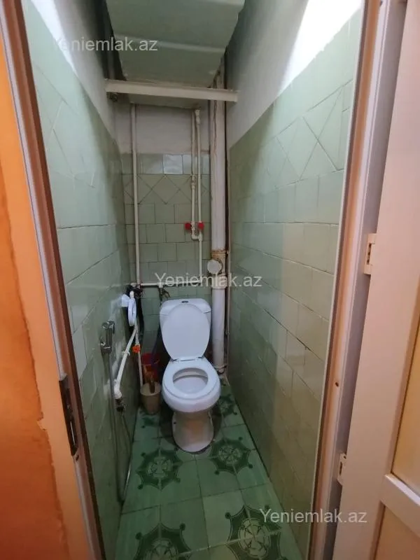 Satılır 4 otaqlı köhnə tikili 90 m²