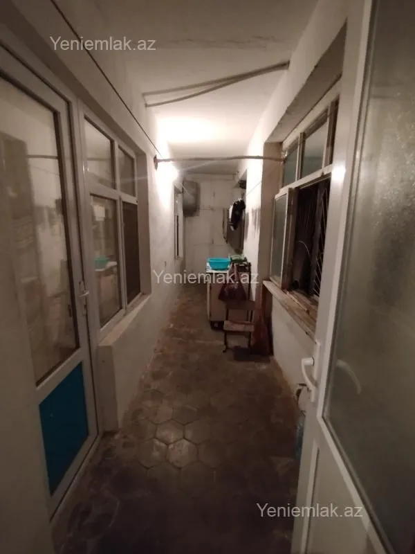Satılır 4 otaqlı köhnə tikili 90 m²
